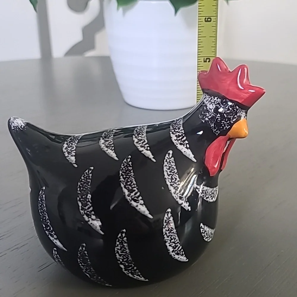Home Essentials Black and Red Ceramic Hen